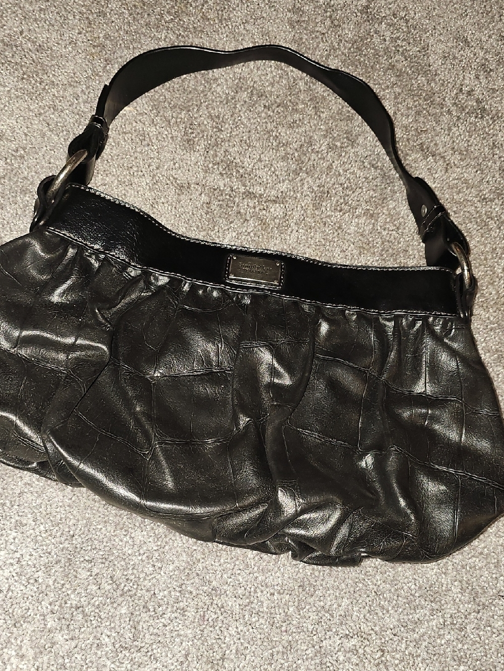T4🔹️Simply Vera Vera Wang Black Ruched Leather Shoulder Bag